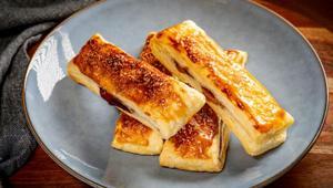 Mayasız oluyor, uğraştırmıyor Kahvaltıda lüp lüp gidecek: Peynirli milföy efsanesi