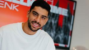 Cenk Özkaçar yeni takımına imzayı attı