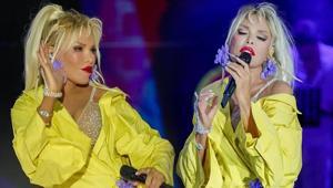 Saçlarını boyattı, kimse tanıyamadı Ajda Pekkandan sürpriz imaj değişikliği