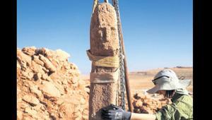 Karahantepe’nin insan yüzlü taşı