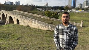 E-5in yanında çukura terk edildi: Kimse tarihini bilmiyor