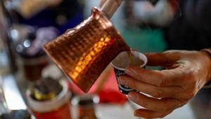 Bakırları parlatan teknik Kalaylanmış gibi oluyor