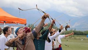 Türk Okçuluk Remy-i Sedad Açık Hava Federasyon Kupası Adanada başladı