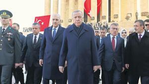 Devlet erkanı Ata’nın huzurunda