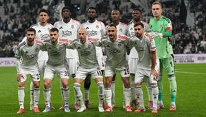 Beşiktaşta yeni transfer geldiği gibi gidiyor Ayrılık kararı