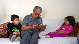 Kimsesiz kalan 3 torununa hayatını adadı Evden tahliye kararı verilen dedeye yardım eli uzandı