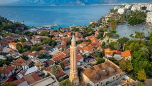 Turistler akın akın geliyor İşte Antalyada gezilecek yerler