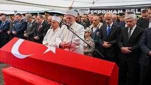 Sakarya şehidini uğurladı... Bakan Uraloğlu cenaze merasimine katıldı