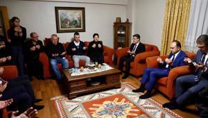 Bakan Yumaklıdan Şehit Pilot Hasan Baharın ailesine taziye ziyareti