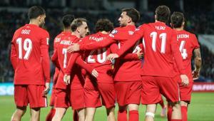 TÜRKİYE PUAN DURUMU 2026 FIFA DÜNYA KUPASI Türkiye 2026 FIFA Dünya Kupası E grubunda kaçıncı sırada, puanı kaç İşte İspanya maçının gün ve saati...