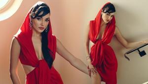 Siyah beyaz kare Hande Erçelden kalp emojili paylaşım