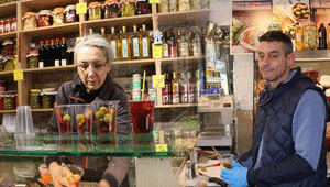 Eskişehir’de Neşeli Günler filmi gerçek oldu Boşanan çift aynı sokakta karşılıklı turşucu açtı