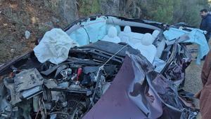 Bodrumda feci kaza TIR ile otomobilin kafa kafaya çarpıştı