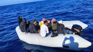 Seferihisar açıklarında 6sı çocuk 32 düzensiz göçmen kurtarıldı