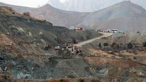 Sivas’ta madende göçük Şantiye müdürü hala göçük altında