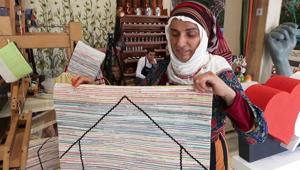 Rizeli kadın dokumacı poşetleri sanata dönüştürüyor Başka dünyamız yok