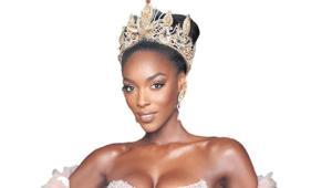 Fildişili güzel tacı bıraktı