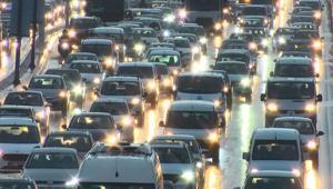 İstanbulda trafik durma noktasına geldi Yoğunluk yüzde 80e ulaştı