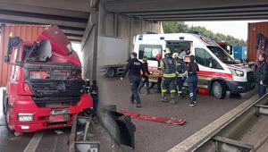 Korkunç ölüm Kullandığı TIR’ın altında can verdi