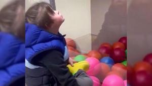 Down sendromlu çocuğu oyun alanına almayan işletmeye tokat gibi ceza