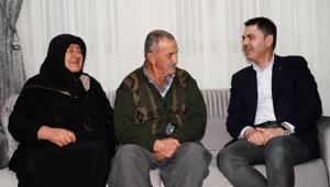 Koyunlu çifti Bakan Kurumu bu kez gözyaşlarıyla karşıladı