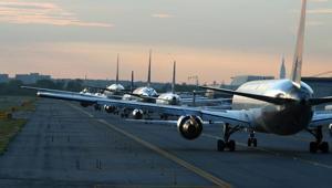 Ülkenin en büyük hava yolu şirketiydi 70ten fazla uçuşunu iptal etti