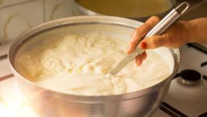 Evde taş gibi yoğurt mayalamanın sırrı Sünme sulanma olmuyor