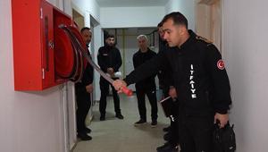 Felaketle burun buruna yaşıyorlar Yüksek katlı binalarda denetim: Yangın dolaplarından su gelmedi, merdivenler depo çıktı