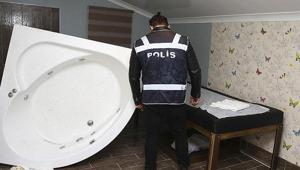 Bursada masaj salonlarına eş zamanlı operasyon: 13 kaçak çalışan yakalandı