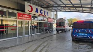 Adana’da dehşet Kız kardeşiyle tartışan babasını bıçakladı