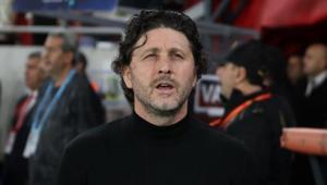Trabzonspor Teknik Direktörü Fatih Tekkeden Galatasaray-Samsunspor maç açıklaması: İnsanların güveni sarsılıyor.