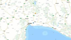 Son dakika... Antalyada 4.9 büyüklüğünde deprem Çevre illerde de hissedildi