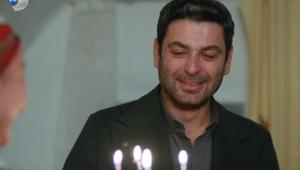 Uzak Şehirde duygusal anlar Alyadan Cihana sürpriz doğum günü kutlaması