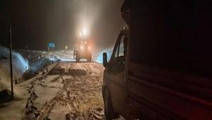 Muş’ta 5 araç mahsur kalmıştı 13 kişi kurtarıldı