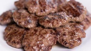 Sulu sulu köftenin tadını çıkarın 1 kaşık ekleyen lezzet farkını anlıyor