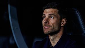 Real Madridde Xabi Alonsonun yerine Raul sesleri