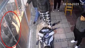 Borç tartışması dehşete döndü Kuaför dükkanını baltayla bastı, Seni keseceğim diye tehdit etti