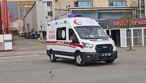 Tuzla’da tersanede iskele çöktü Yaralı işçiler var