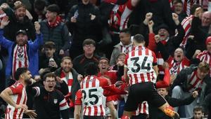 Premier Ligde derbi maçta Sunderland, Newcastle Unitedı tek golle geçti
