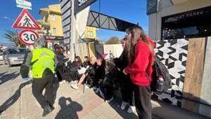 Fethiyede yolcu midibüsü ile minibüs çarpıştı: 13 yaralı