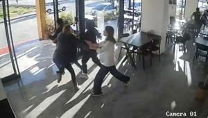 Muğlada 3.5 büyüklüğünde deprem Yaşanan panik anları kameraya takıldı