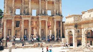 Zirvede yine Efes var