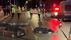 Son dakika... Eskişehir’de otomobil yayaların arasına daldı: 3 kişi öldü