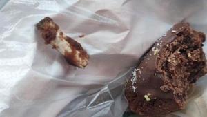 Mide bulandıran olay Kurabiyeyi ısırdı hayatının şokunu yaşadı