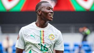 Galatasarayda Pape Gueye transferi rafa kalktı Ugarte yeniden hedefte