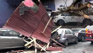 İstanbulu şiddetli fırtına vurdu: Ağaçlar devrildi, seferler iptal