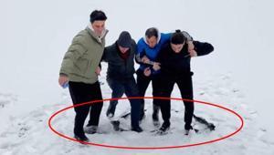 Çılgınlık yapalım dediler, 3 saniye sonra suya gömüldüler: Bu kadar derin olacağını tahmin etmedik