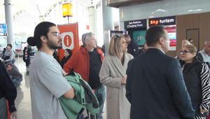 İran’da iletişim kesildi, İstanbul Havalimanı’nda endişeli bekleyiş: Ailemle en son 2 gün önce görüştüm