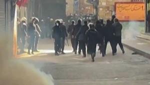 İranda tansiyon düşmüyor Çok sayıda mülk hasar aldı, bir savcı öldürüldü