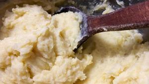 Aşçılar bu yöntemi kullanıyor Patates püresi ne yağlı ne lapa oluyor